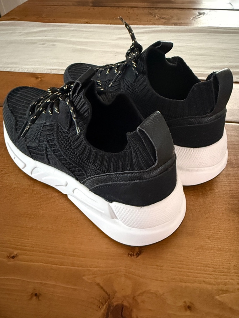NWOT Fabletics Black Knit Slip-On Sneakers with White Sole - Picture 3 of 3
